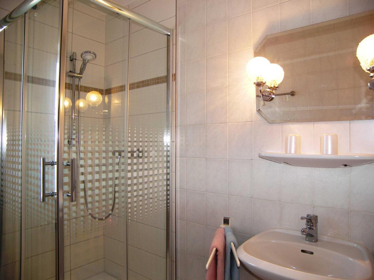 Ferienhaus Alice 10 Gehminuten Vom Strand Entfernt Heringsdorf  Ngoại thất bức ảnh